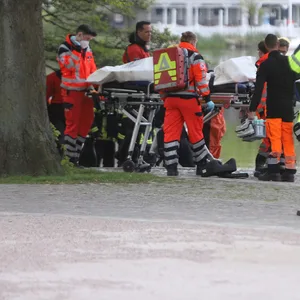 Feuerwehr birgt Wasserleiche aus Außenmühlenteich in Wilstorf