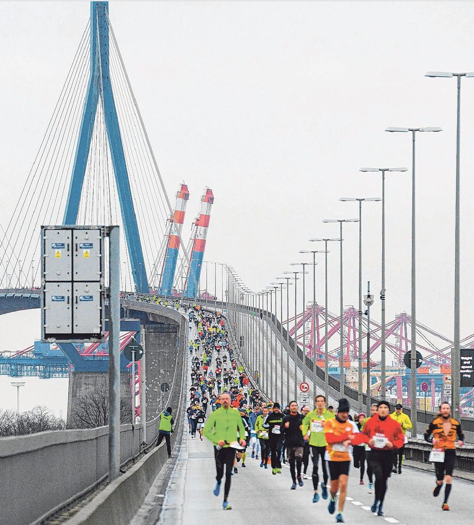 Läufer auf der Köhlbrandbrücke