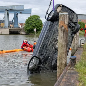 Das Auto des tödlich verunglückten Paares wurde aus dem Hafenbecken geborgen.