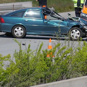 Unfall auf A7 bei Schmalfeld – Auto kracht in Pannenfahrzeug