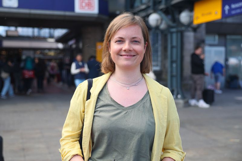Henrike Engling findet besonders gut, dass das 9-Euro-Ticket deutschlandweit gelten soll.