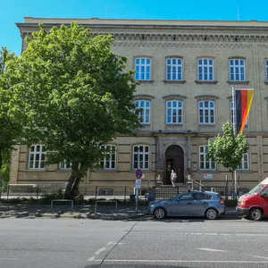 Das Gebäude der Abendschule Vor dem Holstentor.