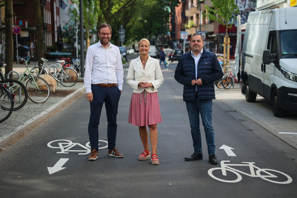 Fahrradsrtrasse Thadenstrasse, Beim Grünen Jäger