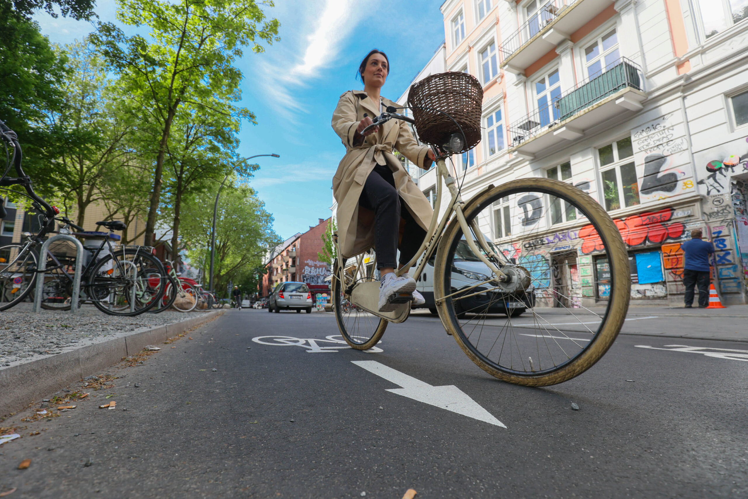 MOPO-Reporterin Samira Debbeler testete die neue Fahrradstraße.