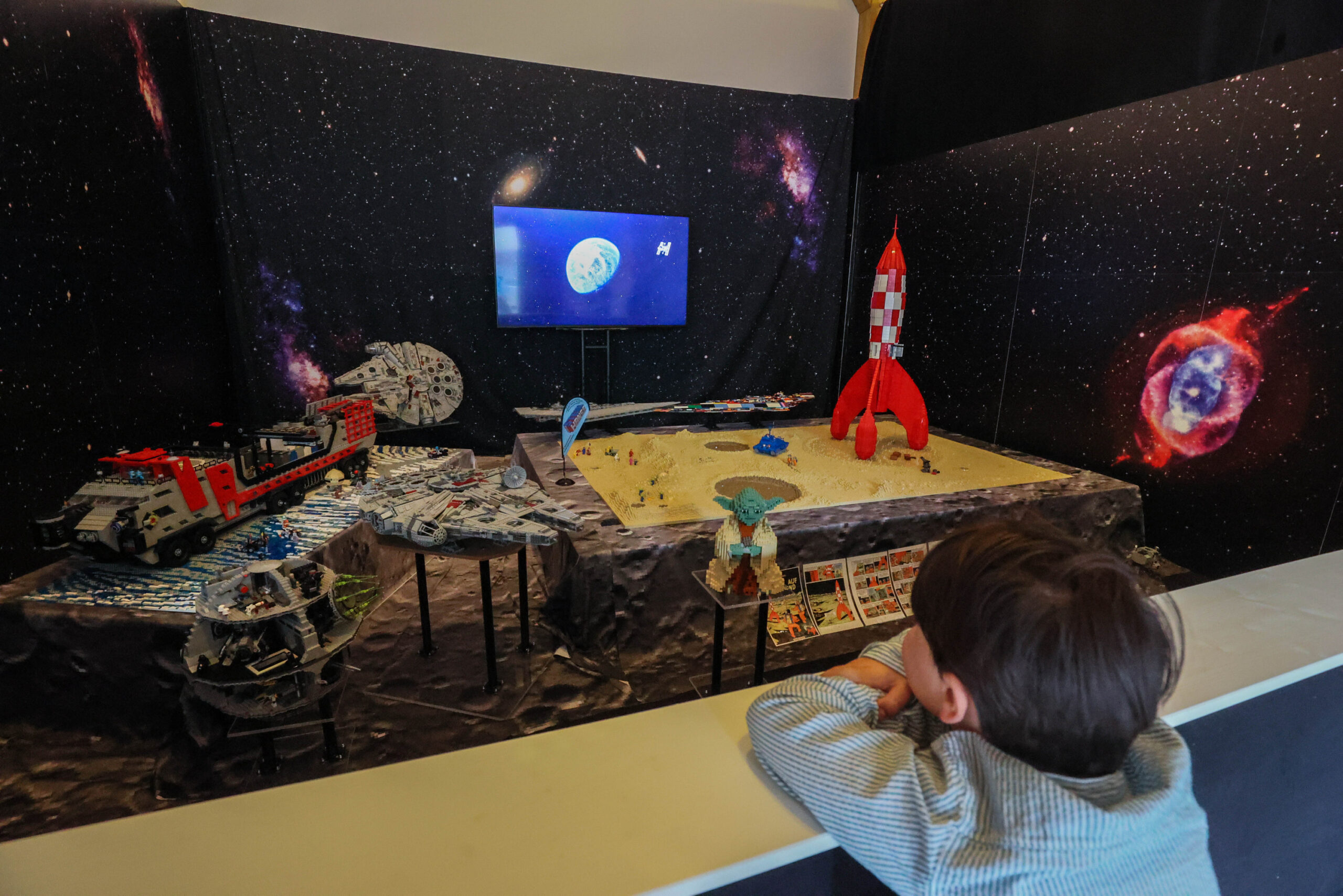 Die Lego-Ausstellung im Auswanderermuseum entführt die Besucher bis ins Weltall.