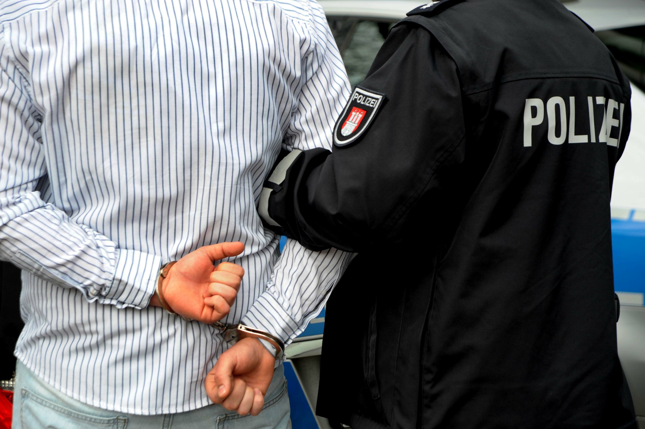 Versuchtes Tötungsdelikt war offenar Notwehr nach Raub - sechs Männer festgenommen