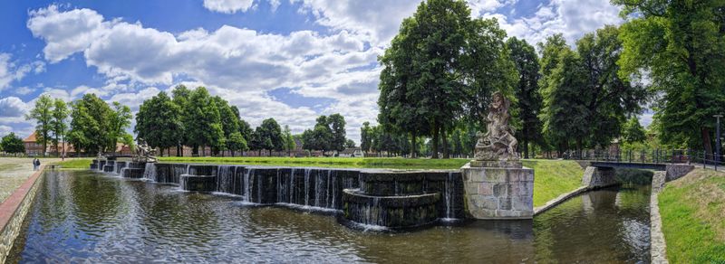 Die Kaskaden vor dem Ludwigsluster Schloss