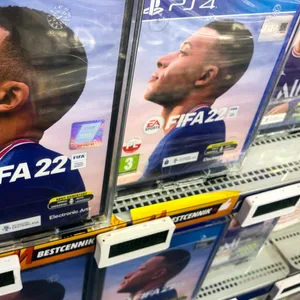 Kylian Mbappe auf dem Cover des Spiele-Klassikers FIFA