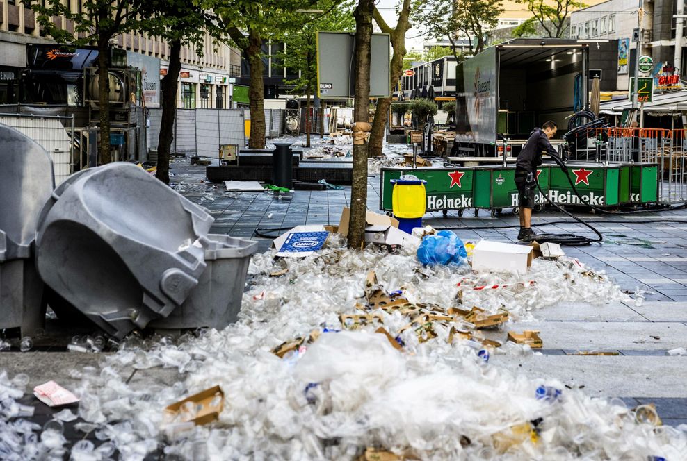 Das Stadtzentrum von Rotterdam nach dem Finale der UEFA Conference League