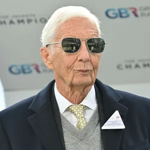 Jockey-Legende Lester Piggott ist am Sonntagmorgen im Alter von 86 Jahren verstorben
