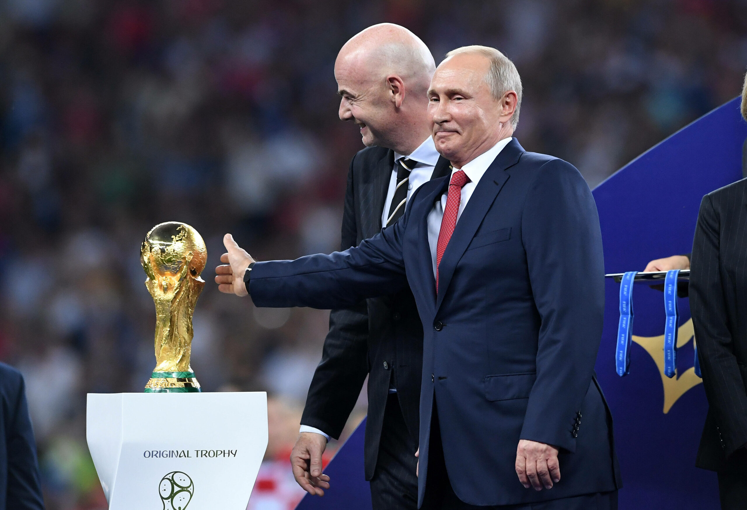 Vladimir Putin und Gianni Infantino vor dem Finale der WM 2018 in Russland