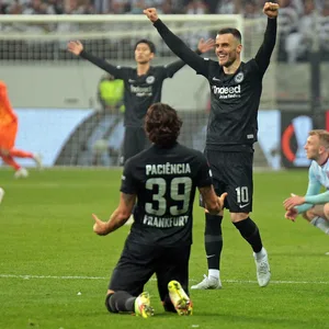Frankfurt-Spieler beim Jubeln