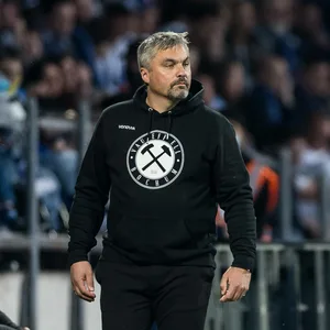 Könnte Noch-Bochum-Trainer Thomas Reis bald den Posten den Cheftrainers beim VfL Wolfsburg übernehmen?