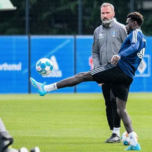 Tim Walter und Bakery Jatta