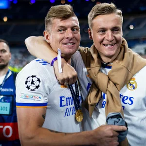 Toni und Felix Kroos nach dem Champions-League-Finale