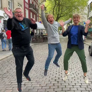 Lars Meier, Gunnar Astrup, Maike Holzhaus und Hannes Erdmann (v. l.) wagen den großen Sprung - und starten Ahoy Radio.