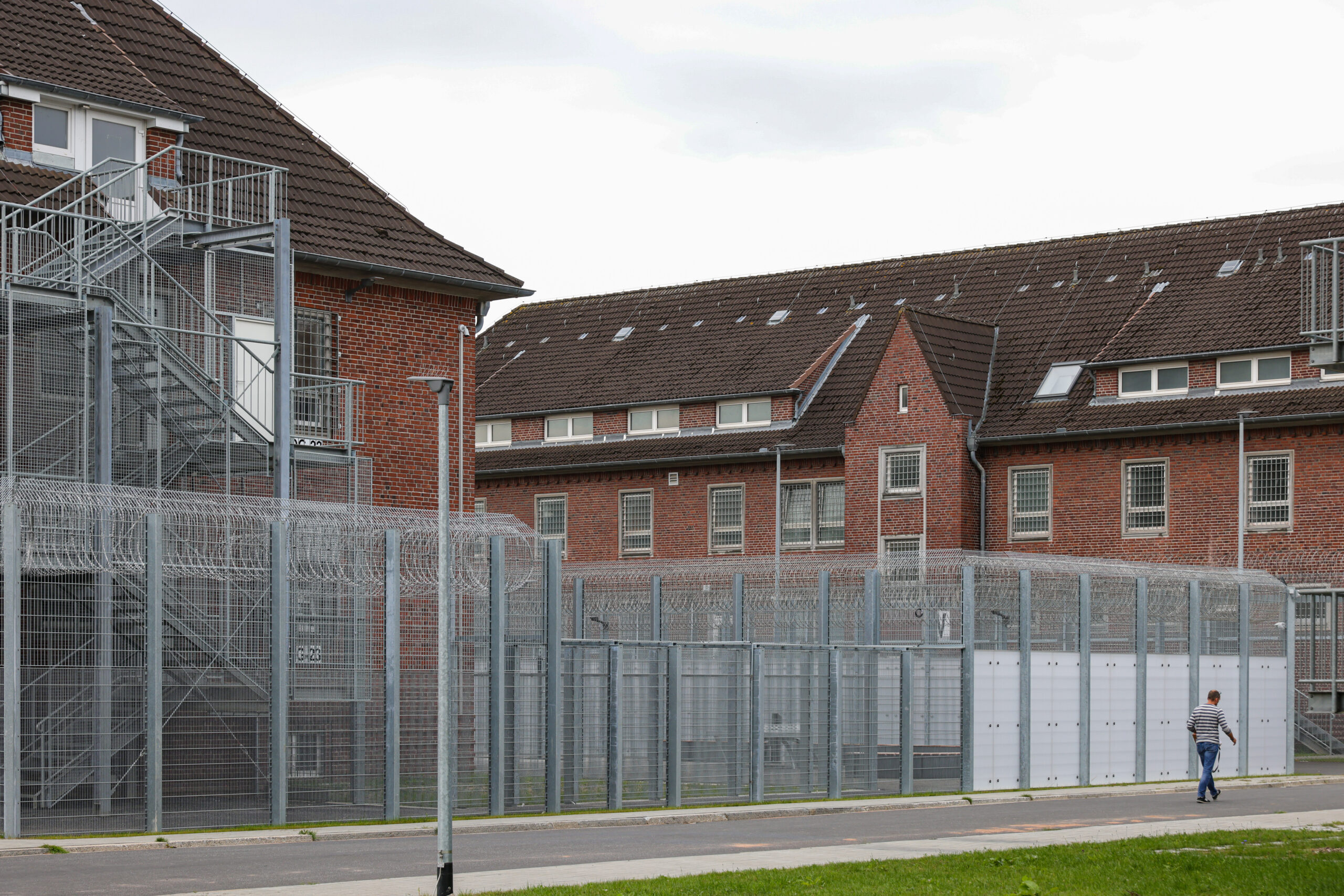 Neben Schleswig-Holstein und Mecklenburg-Vorpommern nutzt auch Hamburg die Abschiebehaftanstalt in Glückstadt. (Archivbild)