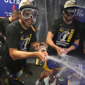 Stephen Curry mit Skibrille