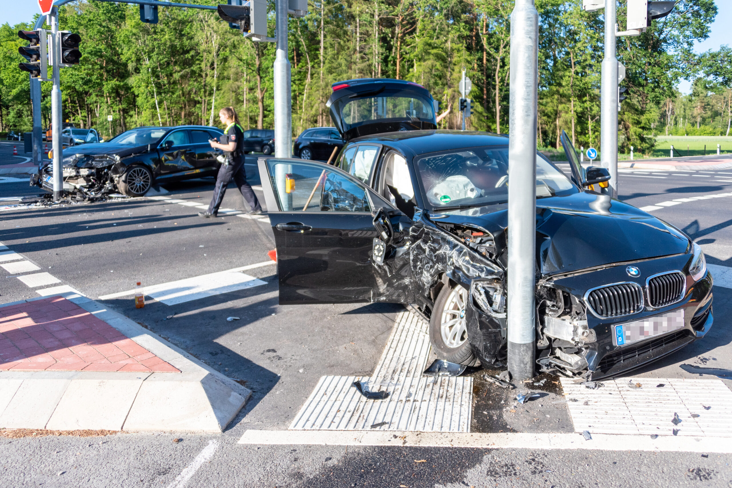 Bei dem Kreuzungs-Crash nahe Soltau wurden sechs Menschen verletzt.