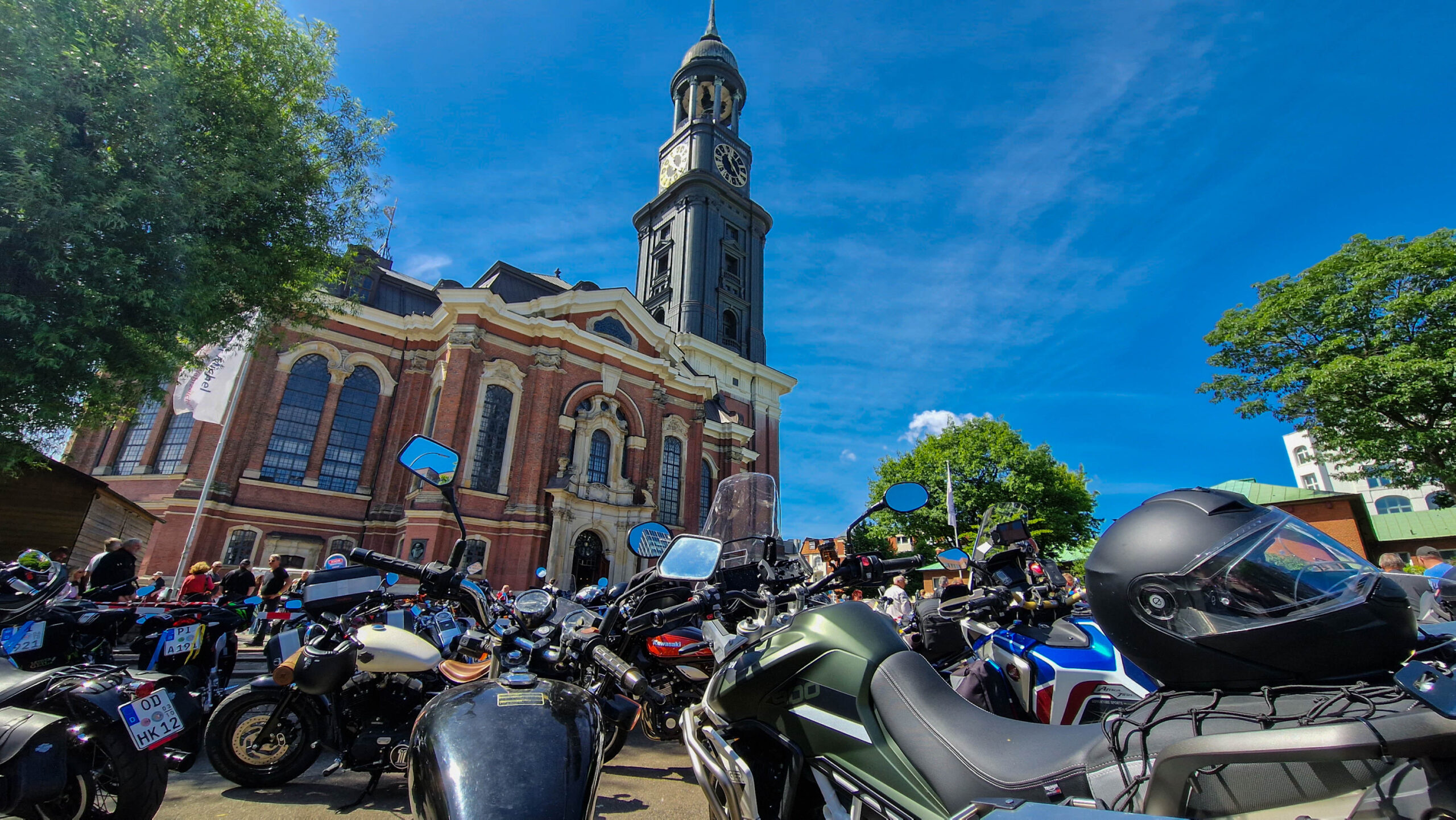 Beim Motorrad-Gottesdienst in Hamburg treffen sich Biker aus ganz Deutschland.