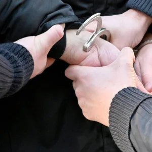 Polizei nimmt Fahrraddiebe in Hamburger Altstadt fest