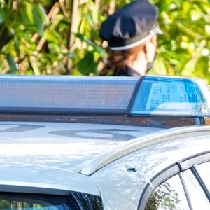 Radfahrerin in Hamburg von Radfahrer beraubt – Polizei sucht Zeugen