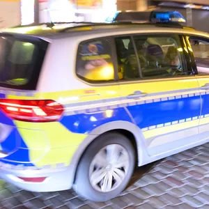 Streit bei Burger King in Hamburg - Mitarbeiter und Kunde mit Messer verletzt