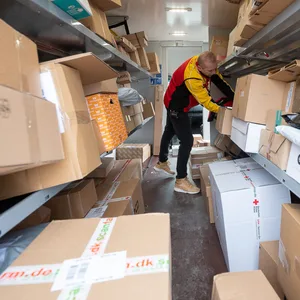 315 Millionen Pakete wurden im Jahr 2020 in Deutschland zurückgeschickt – und das geht auf Kosten der Umwelt.