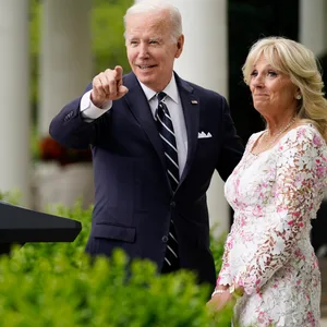 Joe Jill Biden Fexting