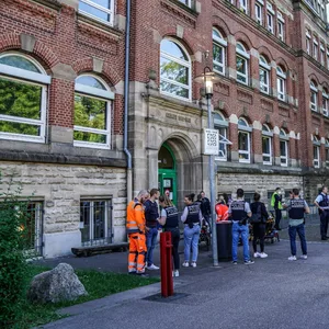 Schule Esslingen Kind Frau