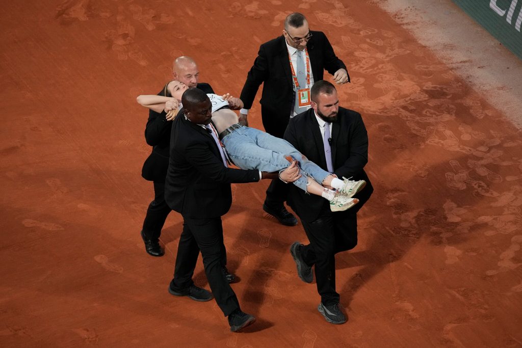 Umweltaktivistin bei den French Open