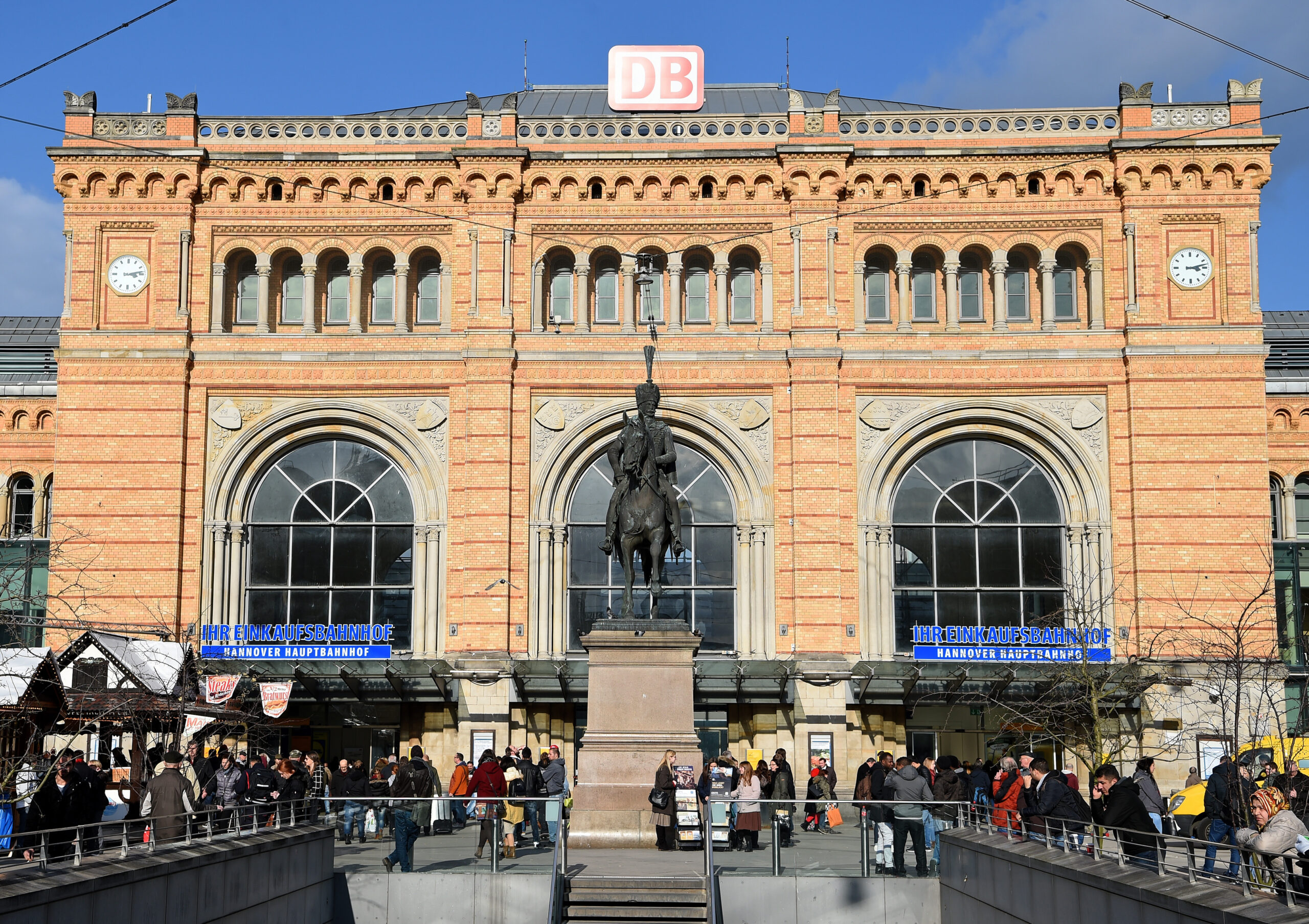 Senioren prügeln sich im Hauptbahnhof von Hannover – beide verletzt