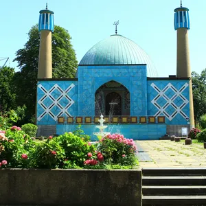 Die Imam-Ali-Moschee (Blaue Moschee) vom Islamischen Zentrum Hamburg (IZH)