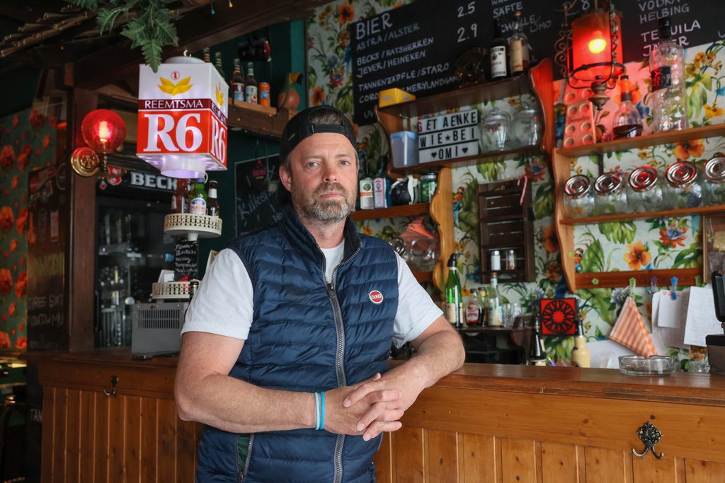 „Ich bin seit 30 Jahren auf St. Pauli. So schlimm war es noch nie!“, sagt Martin K. von „Tante Emma“ auf dem Hamburger Berg.