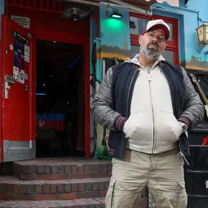 „Ich mache mir im Moment viele Gedanken“, sagt Sasha Nürnberg vom „Knallermann“ auf dem Hamburger Berg.