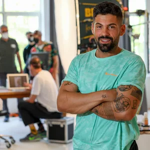Burak Günes hat 110 Kilo abgenommen und kommt auf das Cover von Men's Health