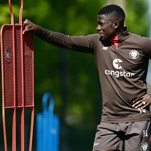 Afeez Aremu fehlt derzeit auf dem Trainingsplatz.