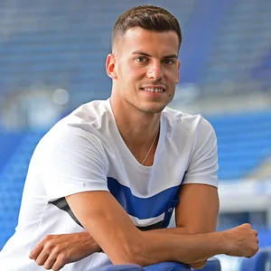 Laszlo Benes wechselt für zwei Millionen Euro zum HSV