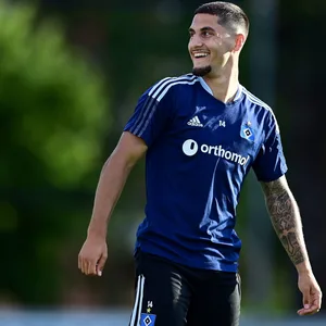 HSV-Mittelfeldspieler Ludovit Reis