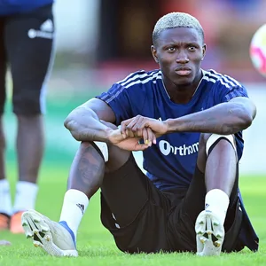 HSV-Profi Aaron Opoku