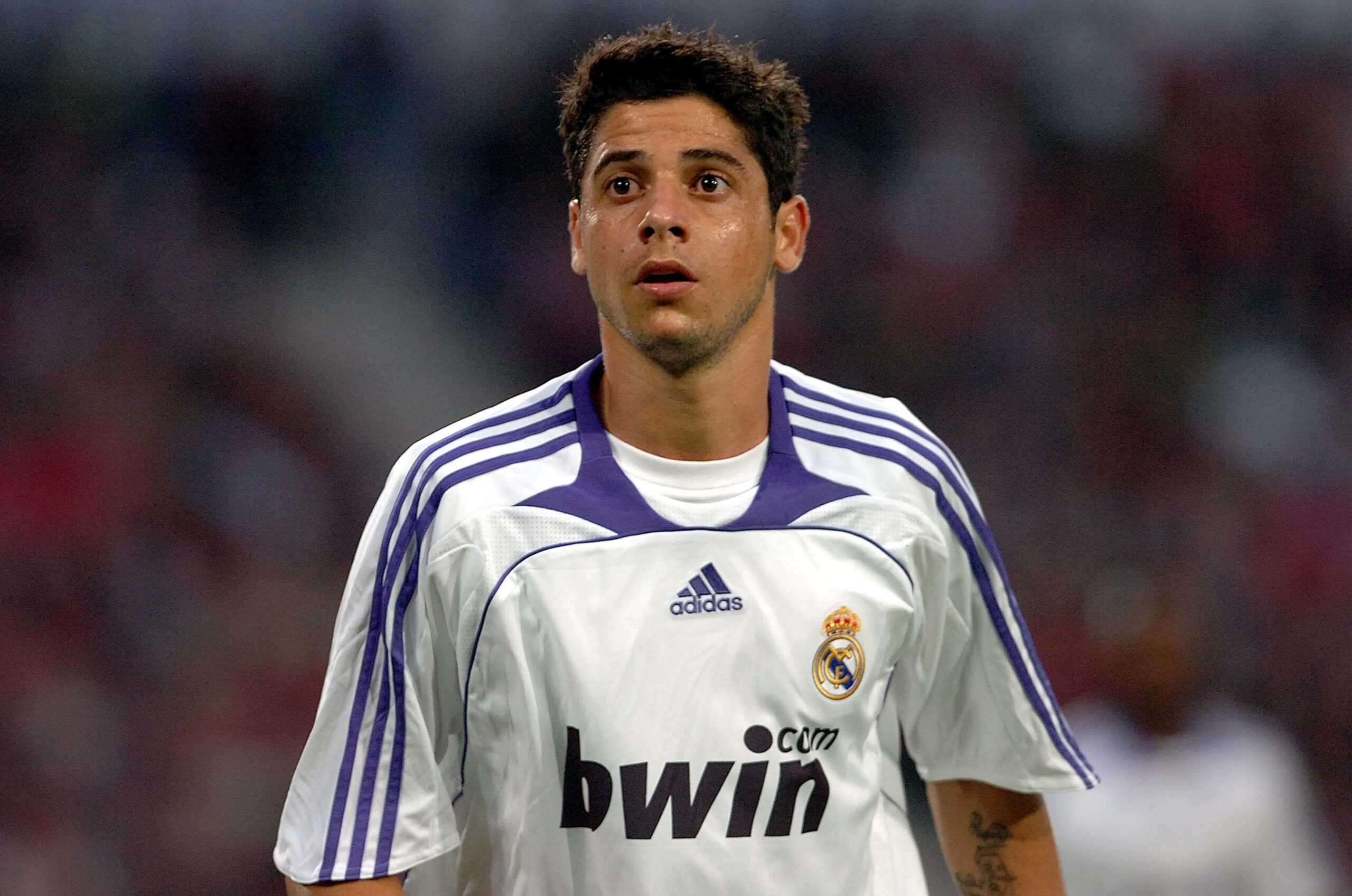 Cicinho im Trikot von Real Madrid