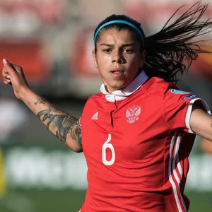 Die russische Nationalspielerin Nadezhda Karpova stellt sich öffentlich gegen den Angriffskrieg der Russen in der Ukraine