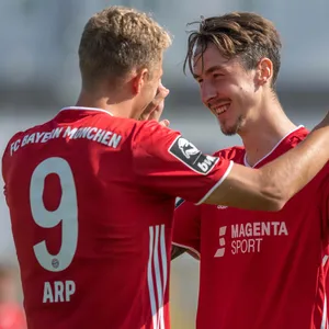 Fiete Arp und Adrian Fein stehen beim FC Bayern München unter Vertrag, haben dort jedoch keine Zukunft mehr.