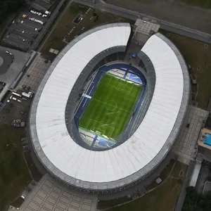 Ein 55-jähriger Hertha-Fan wurde nach dem Relegations-Hinspiel schwer verletzt und starb in einer Klinik.
