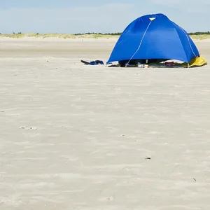 Zelt am Strand in St. Peter-Ording.