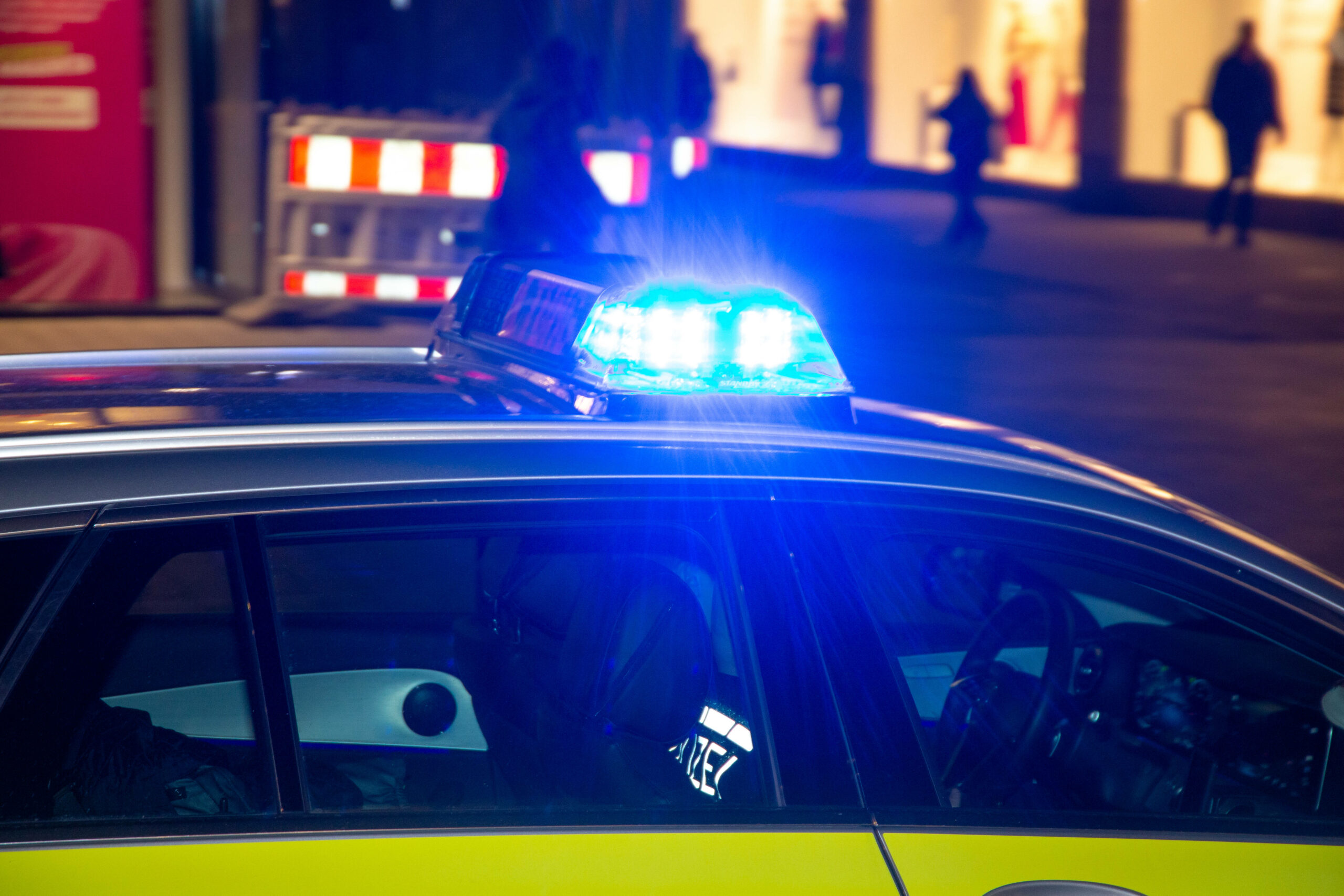 Die Polizei fahndete vergeblich nach dem Täter und sucht Zeugen, die Hinweise geben können. (Symbolfoto)