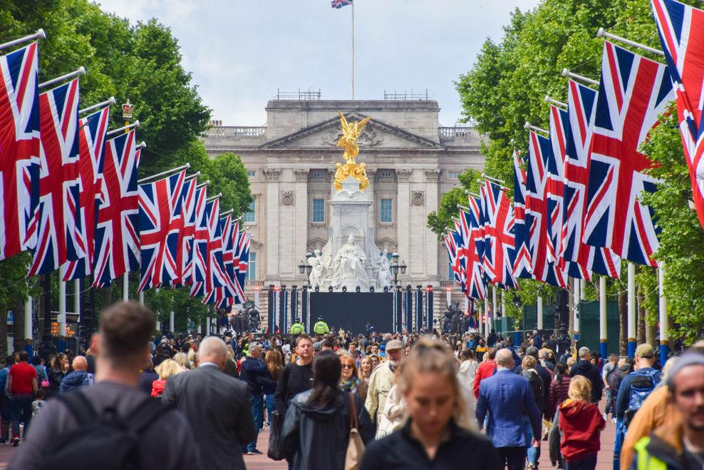 Der Buckingham Palace – ganz London hat sich seit Wochen auf das Thronjubiläum vorbereitet.