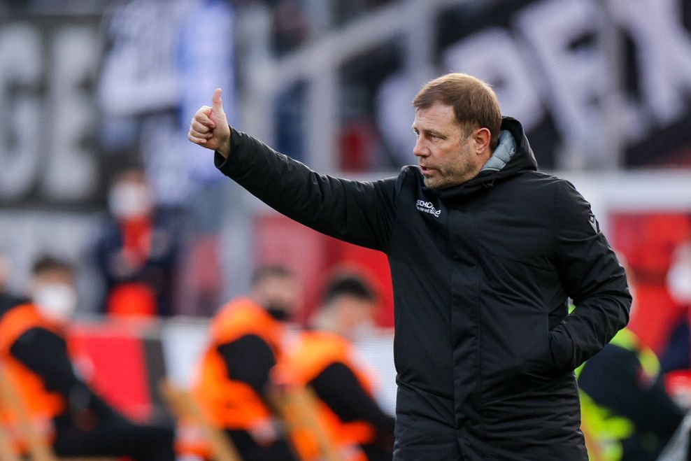 Ex-Bielefeld-Trainer Frank Kramer übernimmt in der kommenden Saison den FC Schalke 04