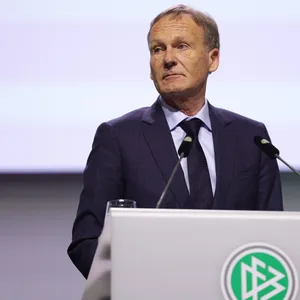 Dortmund Geschäftsführer und DFL-Chef Hans-Joachim Watzke konterte Hoeneß 50+1-Kritik.