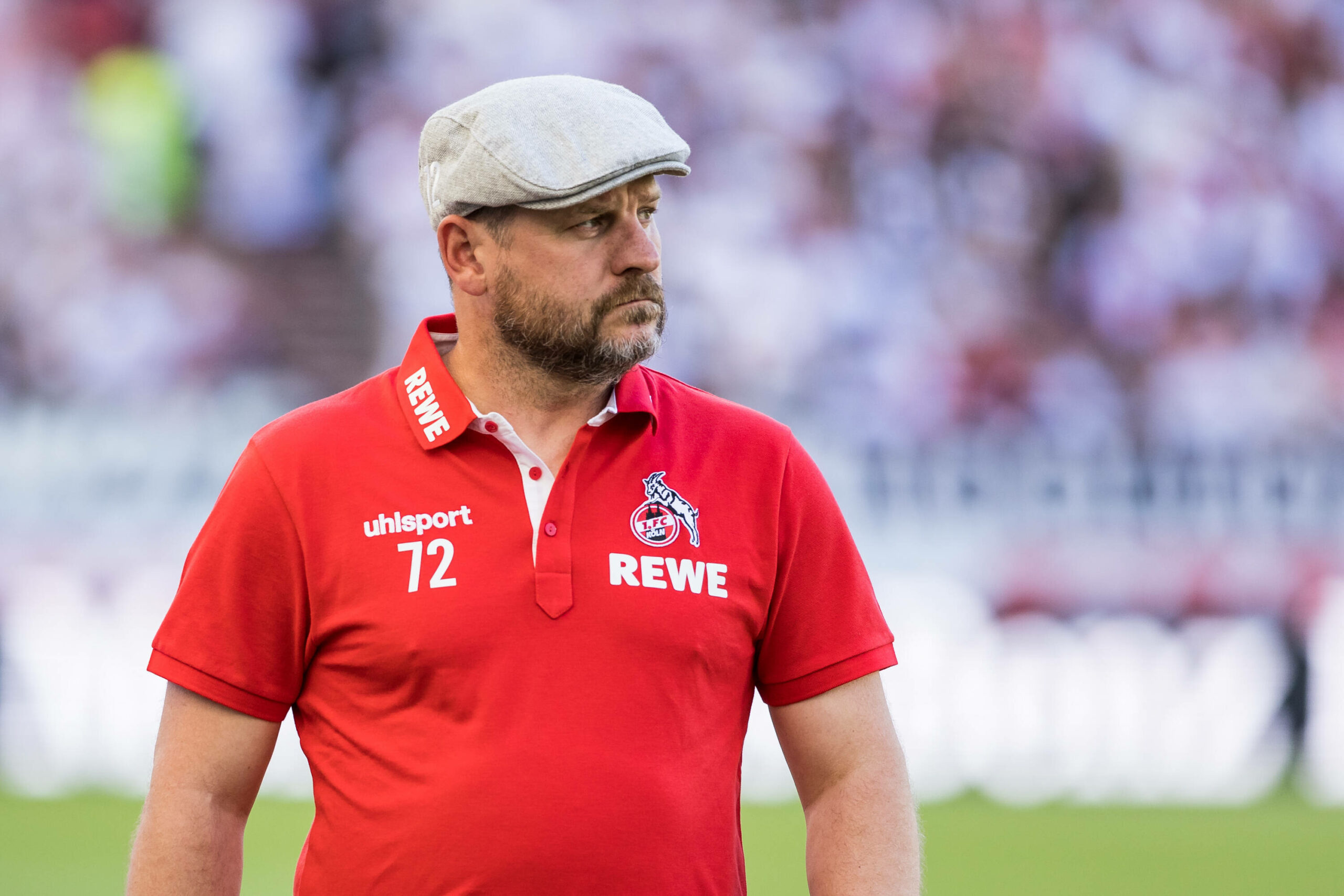 Steffen Baumgart verlängert seinen Vertrag bei den Kölnern vorzeitig um ein weiteres Jahr.